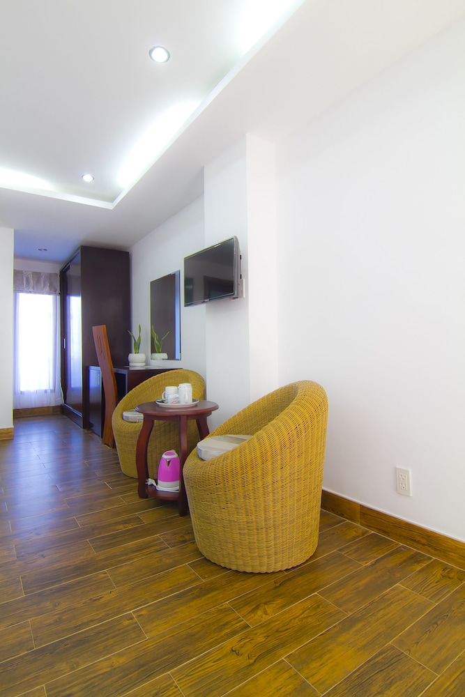 Melody Hotel 43/55