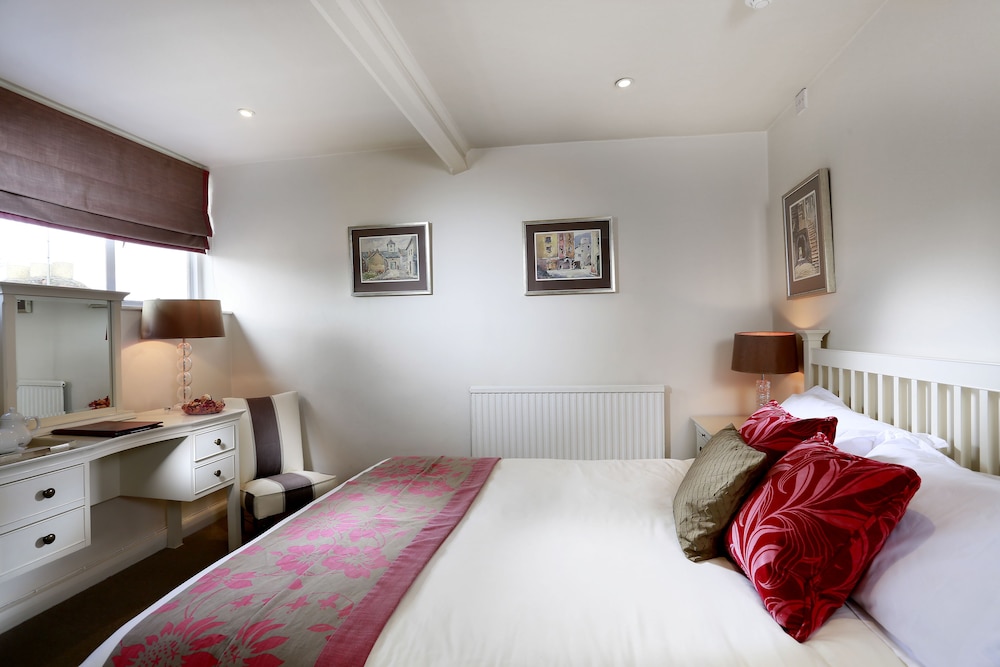 Tufton Arms Hotel 6/55