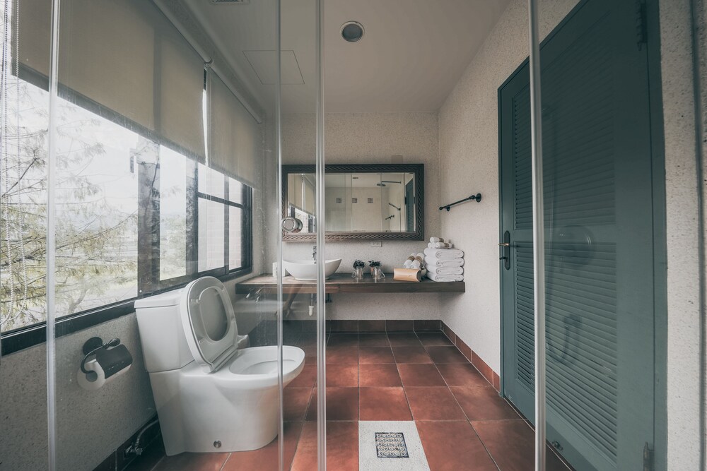 Sunday Home 67/68