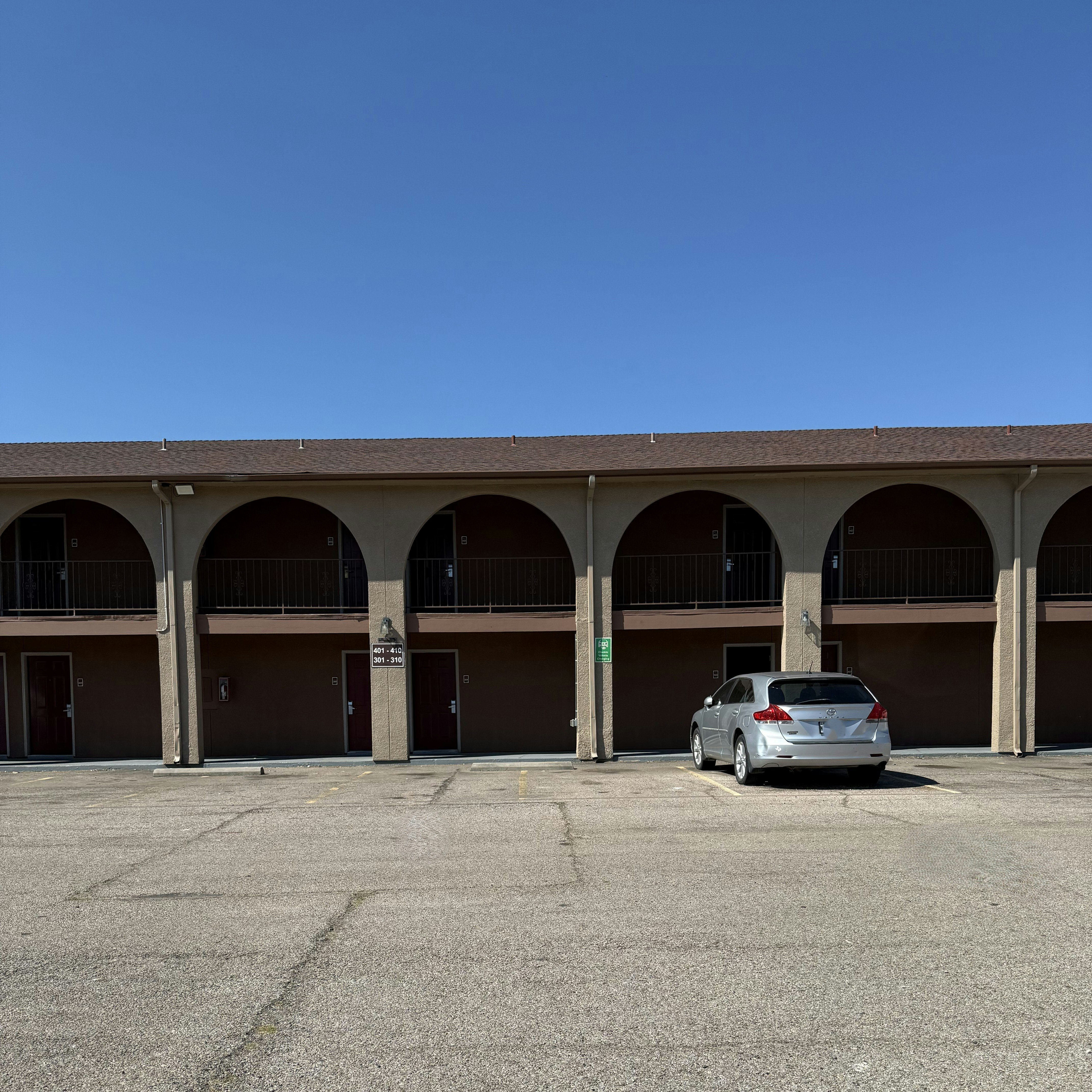 Red Roof Inn & Suites Sulphur Springs 23/26