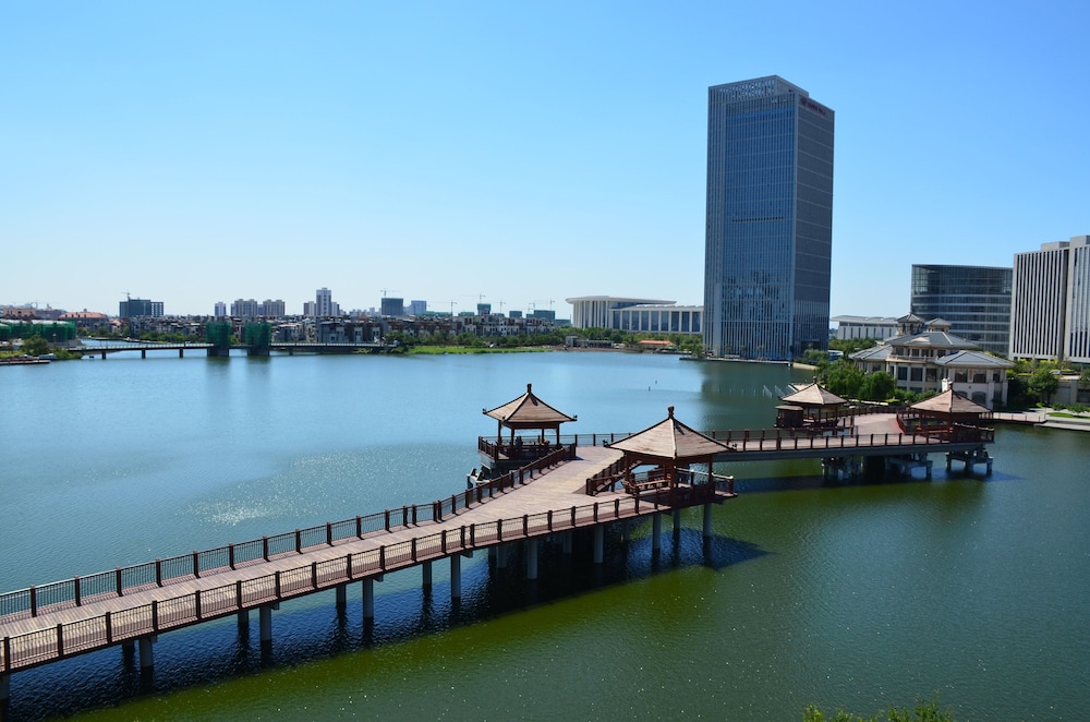 Crowne Plaza Tianjin Meijiangnan 45/49