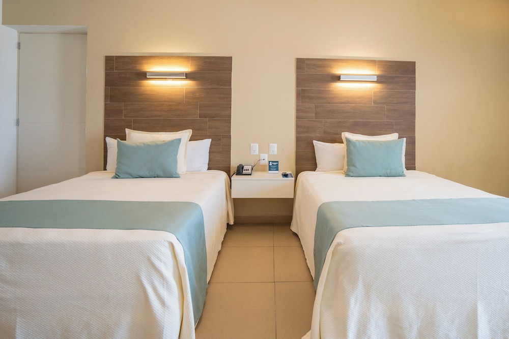 Pacific Palace Beach Tower Hotel 27/65