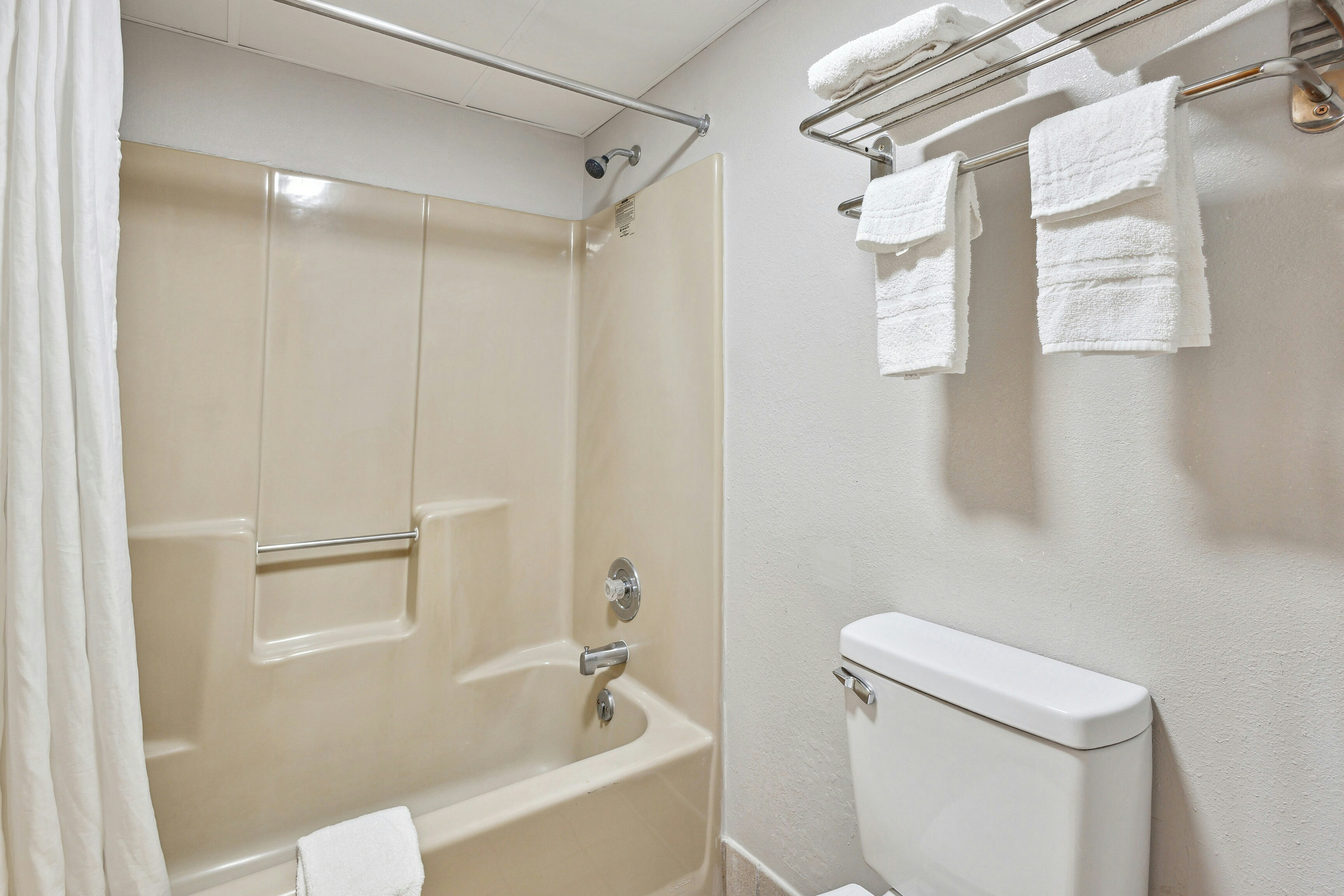 Relax inn by OYO Greeneville Near Hwy US-321 36/40