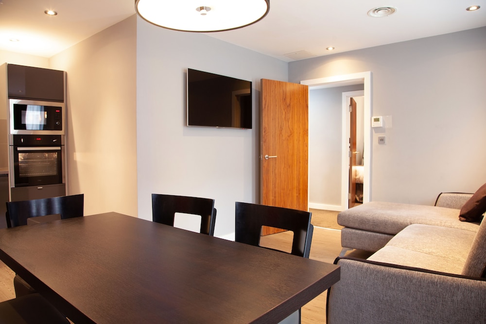 Epic Aparthotel Duke Street 37/50