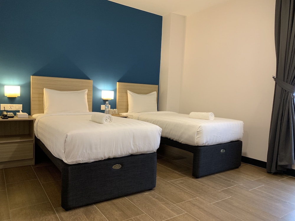 ZONE Hotels, Telok Panglima Garang 10/22