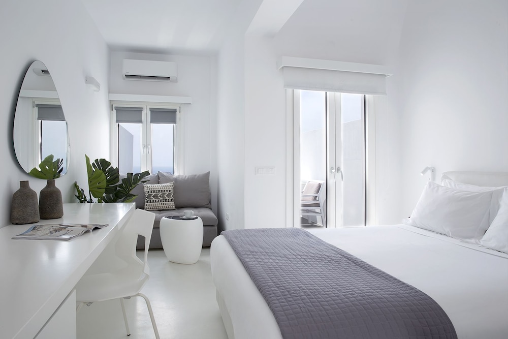 May Seven Suites - Adults Only 13/50