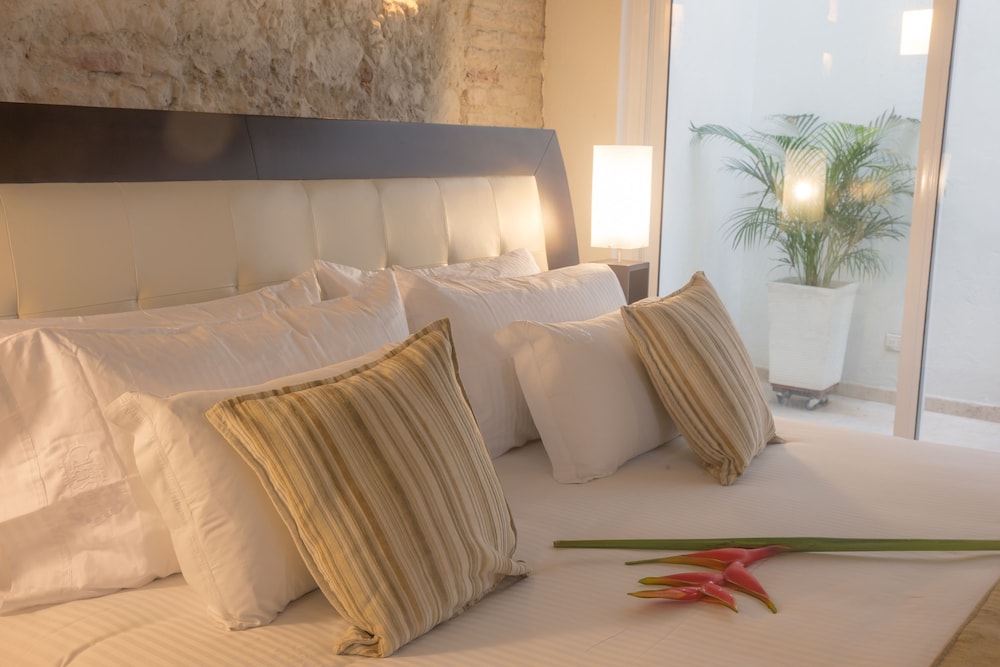 CASA CLAVER LOFT BOUTIQUE HOTEL 46/68