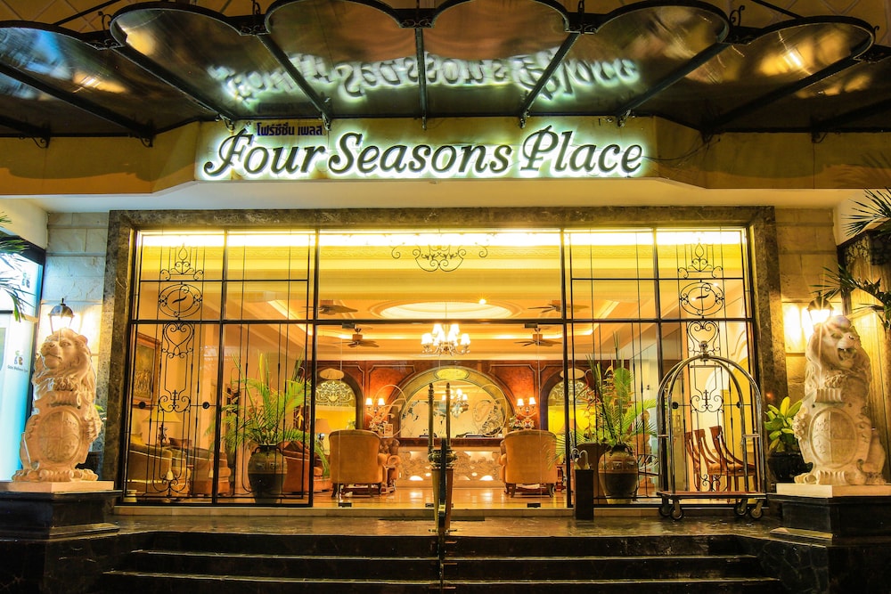 Four Seasons Place Pattaya in PATTAYA