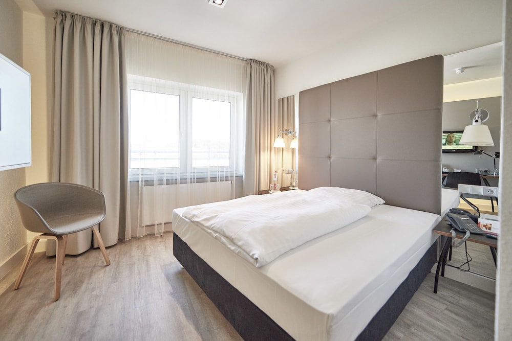 Hotel Amadeus 38/72