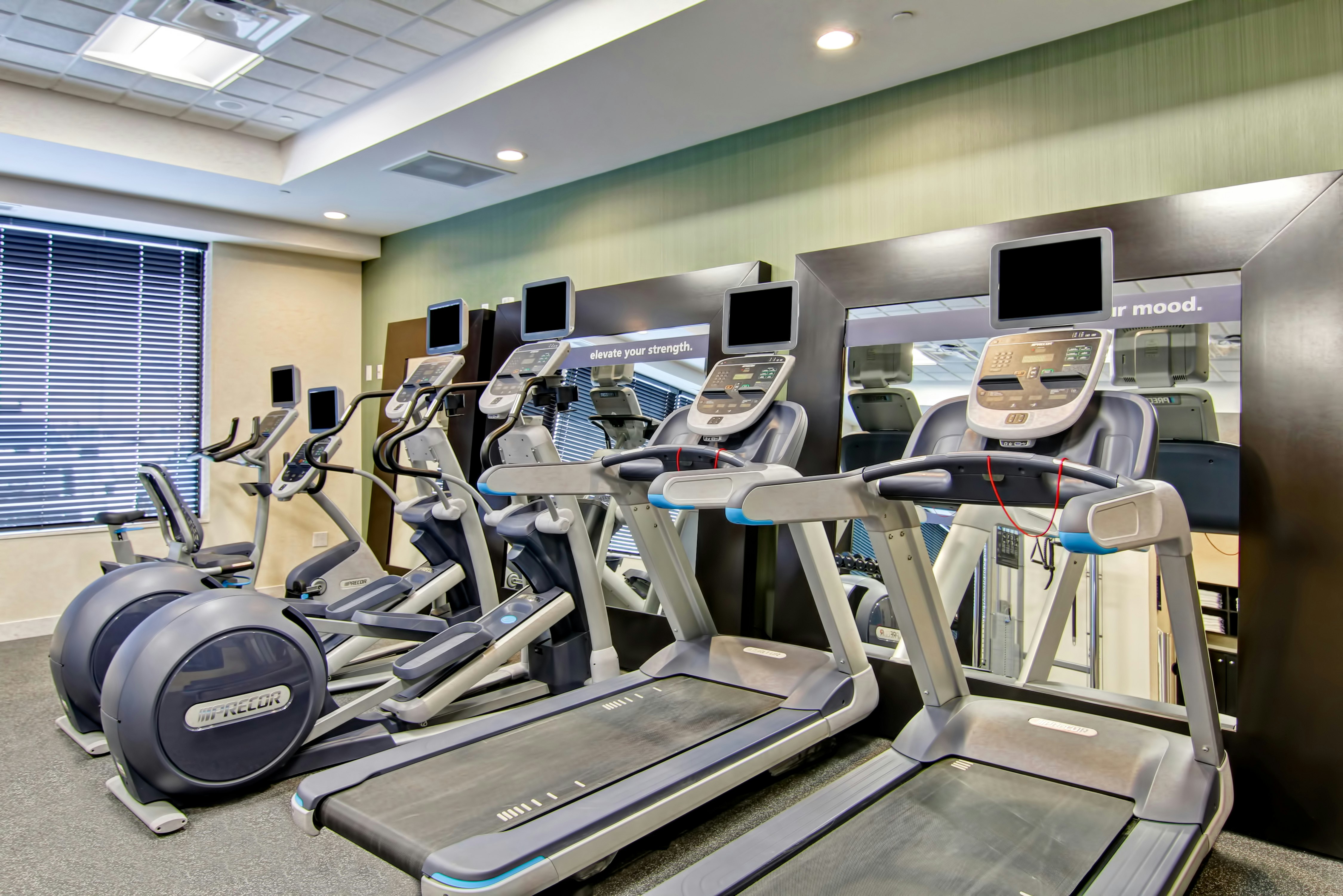 Hampton Inn and Suites by Hilton Saskatoon Airport 28/39