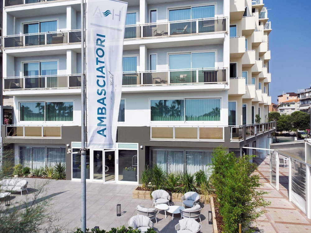 Ambasciatori Suite Hotel 7/110