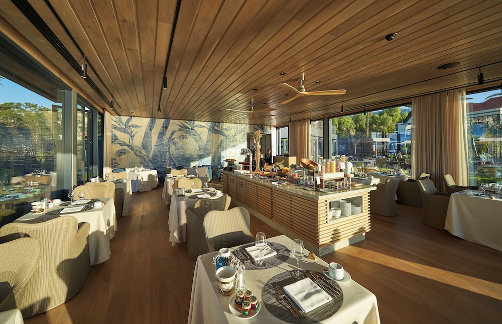 Les Suites At The Cliff Bay 19/34