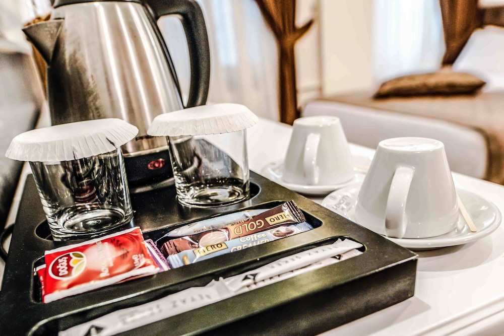 Lazz City Hotel 28/44