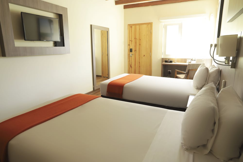 CASA ANDINA STANDARD CHINCHA 26/69