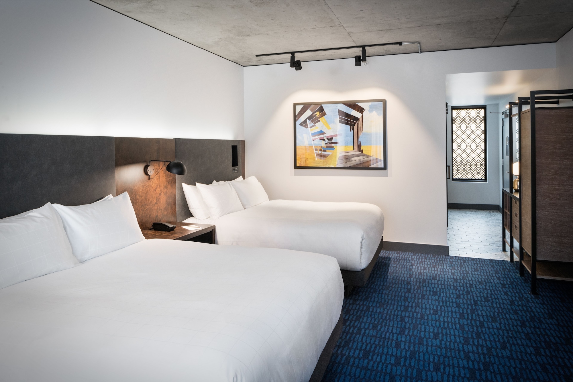 DESIGN, JOURNEYMAN, 2 QUEEN BEDS, ACCESSIBLE