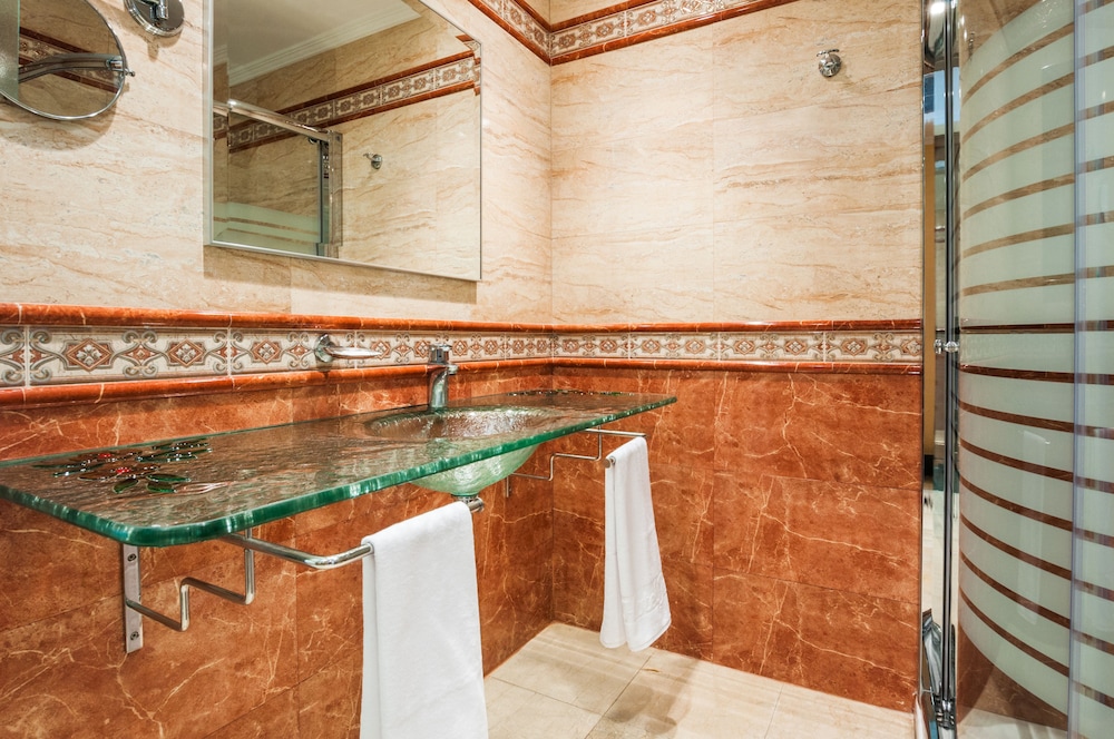 HOTEL JULIA 28/48