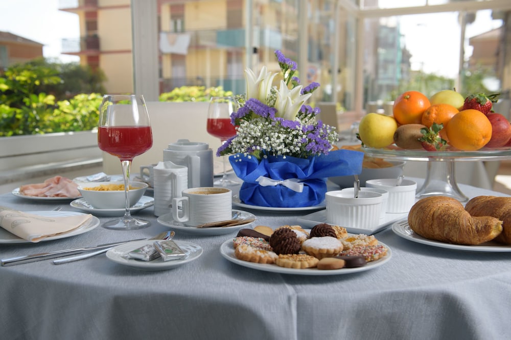 Hotel La Marina 37/63