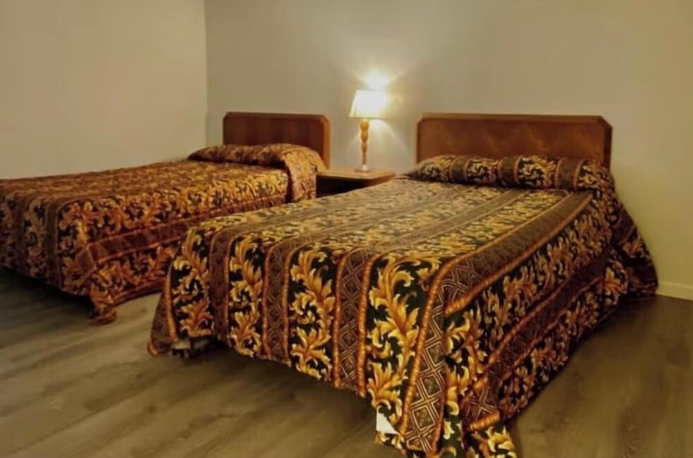 Budget Inn New Cumberland-Harrisburg-Hershey-York 12/39
