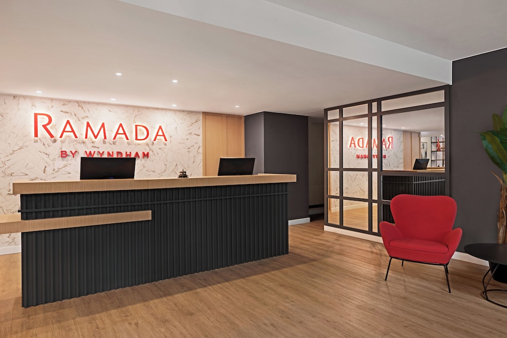 Ramada by Wyndham Valencia Almussafes 10/56