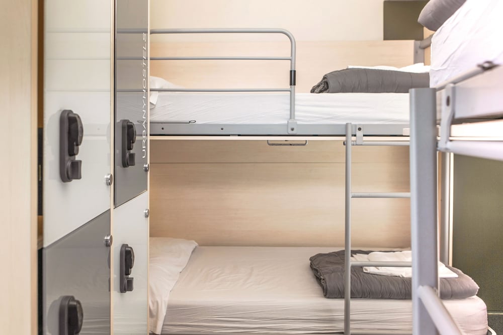 Barcelona Urbany Hostel 6/23