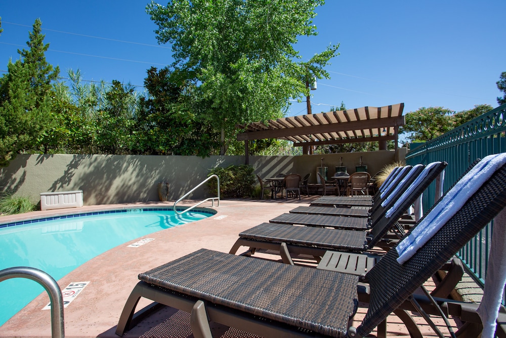 Southwest Inn at Sedona 3/72