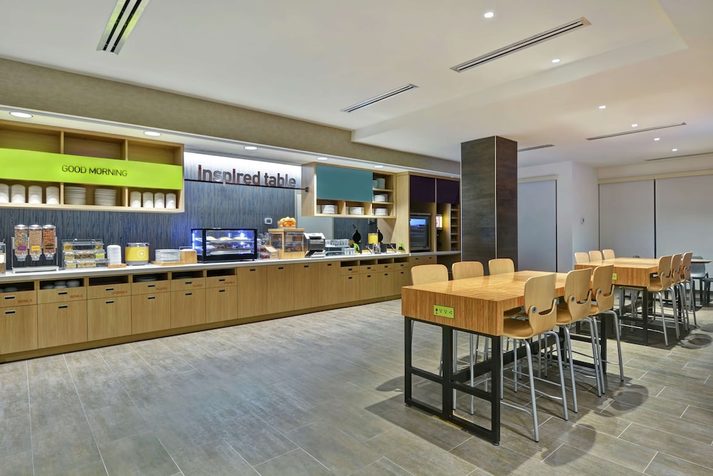 Home2 Suites by Hilton West Palm Beach Airport 58/62