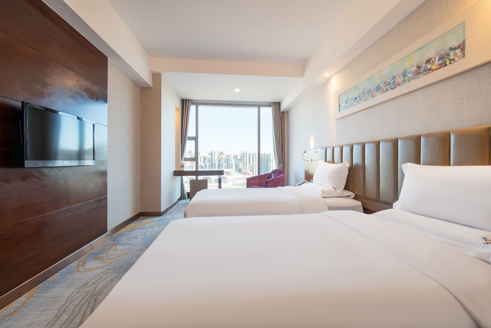 L Hotel Changsheng 38/62