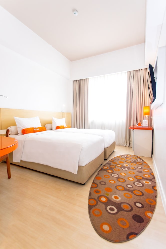 Harris Hotel Pontianak 12/50