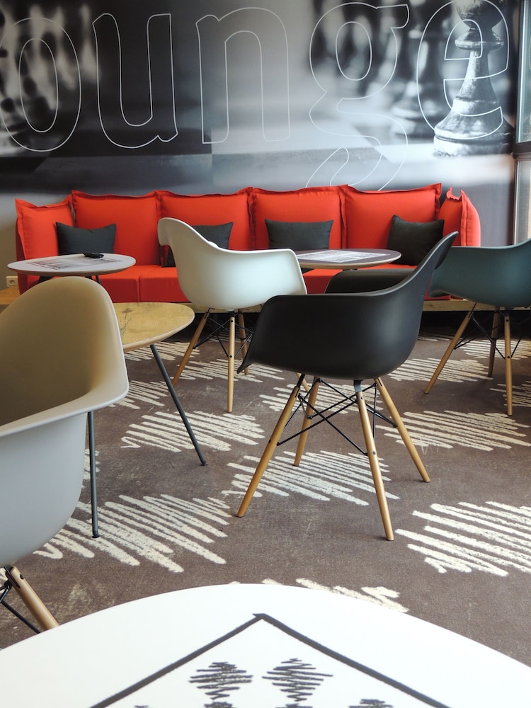Ibis Auray 51/65