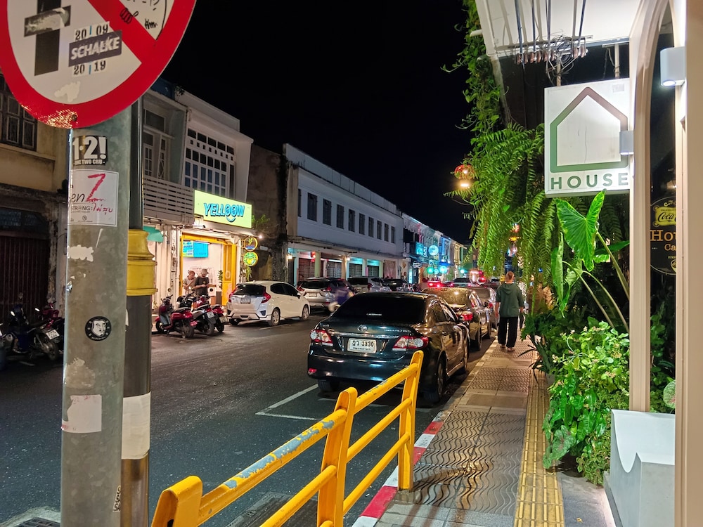 Chino Town Gallery Hostel 47/58