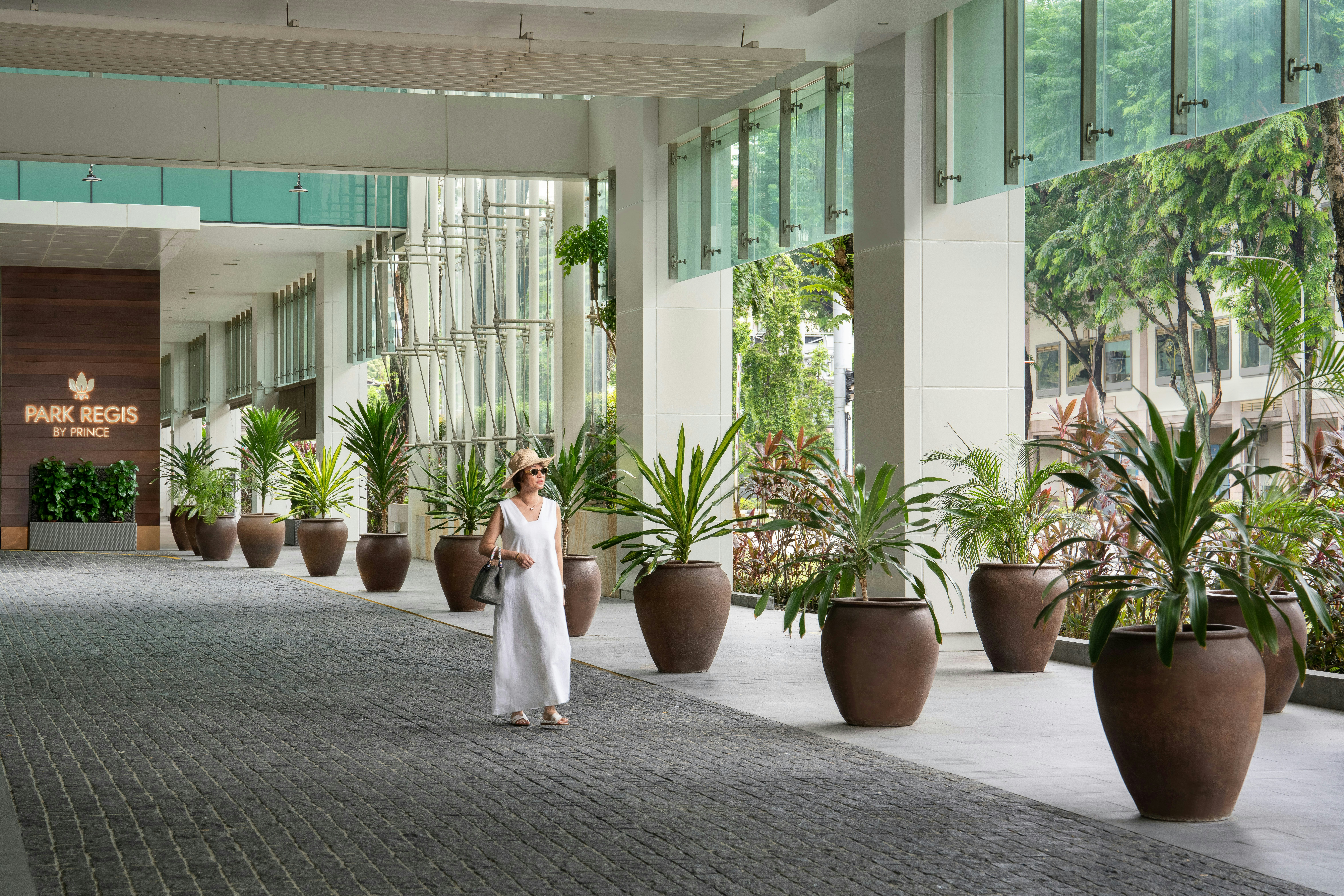 Park Regis by Prince Singapore 37/43