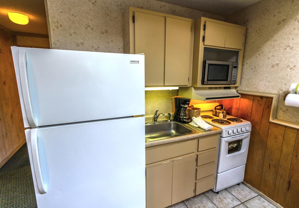 Smoketree Lodge, a VRI resort 13/70