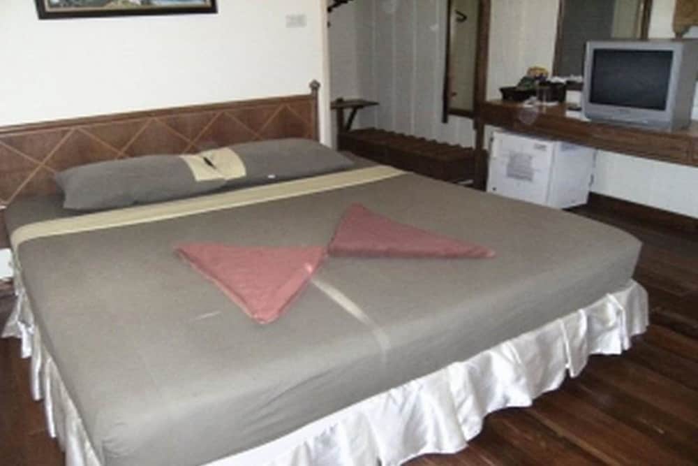 White Sand Beach Resort 22/74
