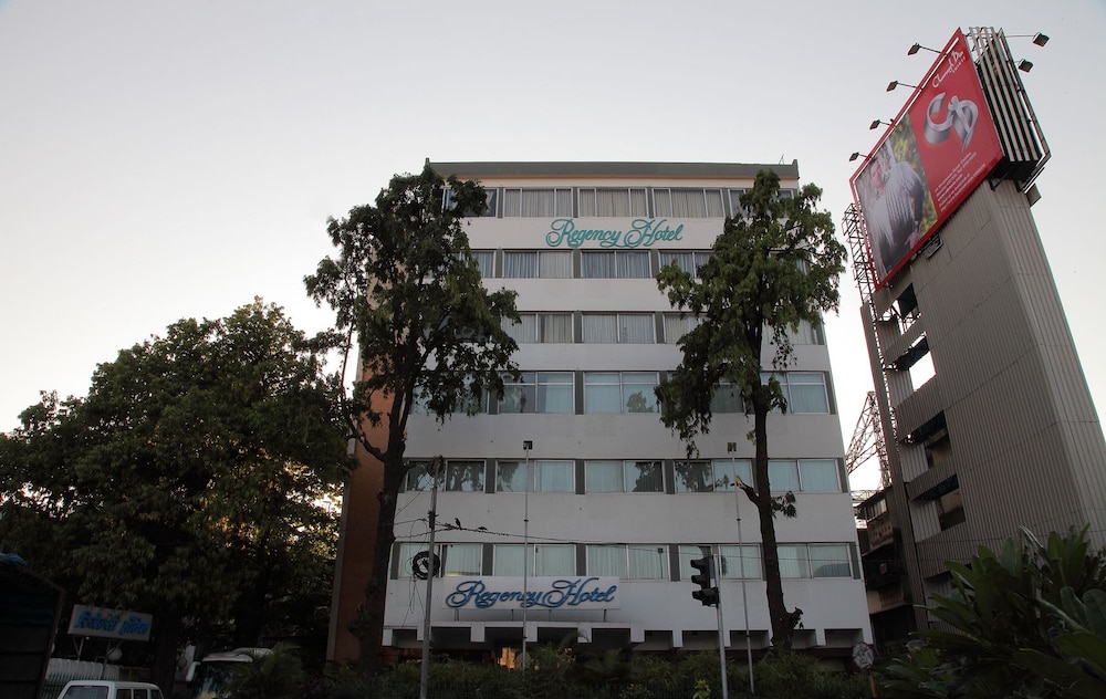 Hotel Regency 1/54
