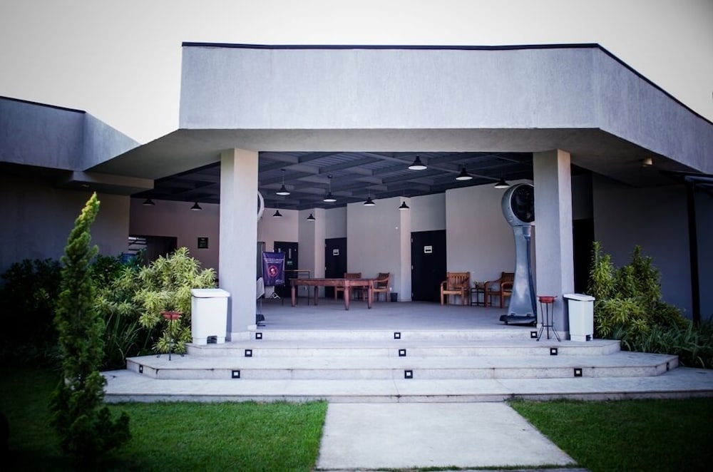 Palmier Hotel 9/45