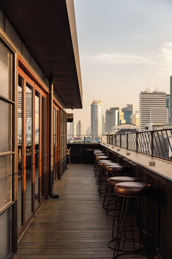 Artotel Jakarta Thamrin 67/67