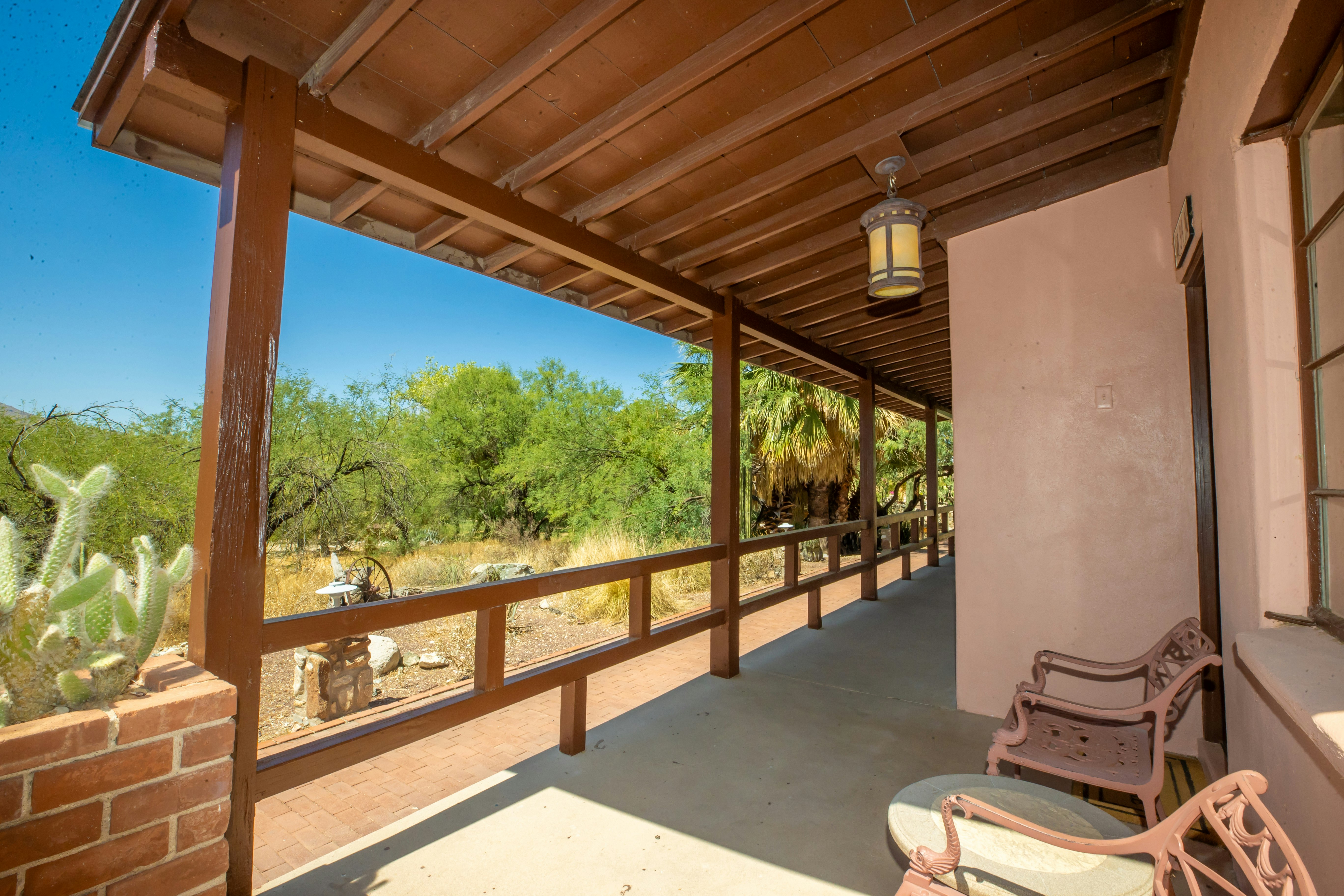 Tanque Verde Ranch 38/76