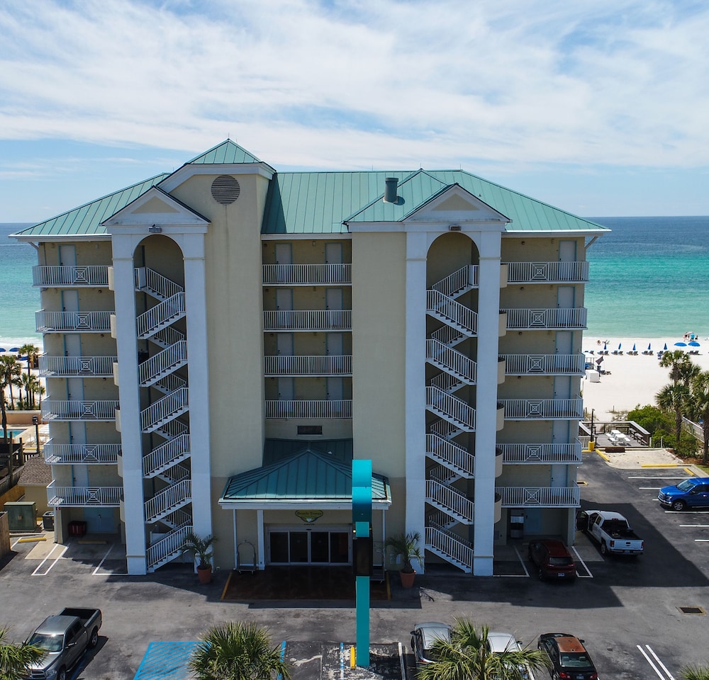 Beach Tower By The Sea 8/50