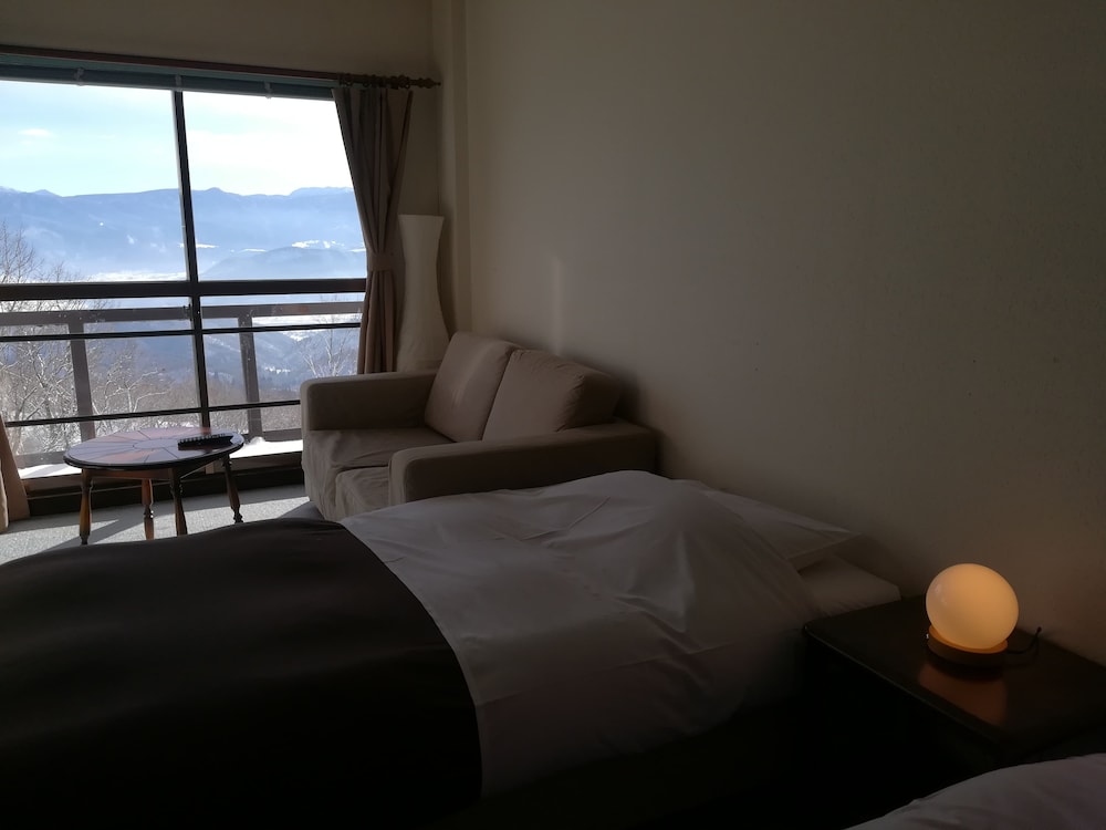 Madarao Elm Pension 20/50