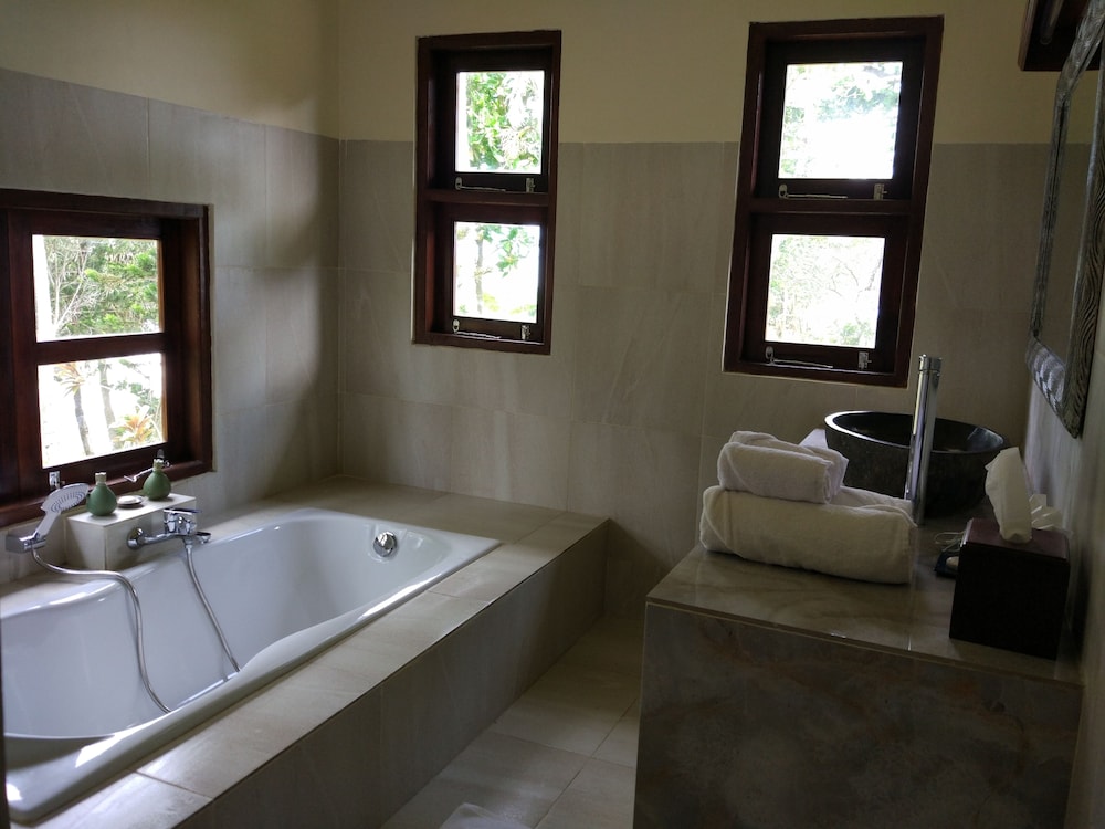 GAJAH MINA BEACH RESORT 46/50
