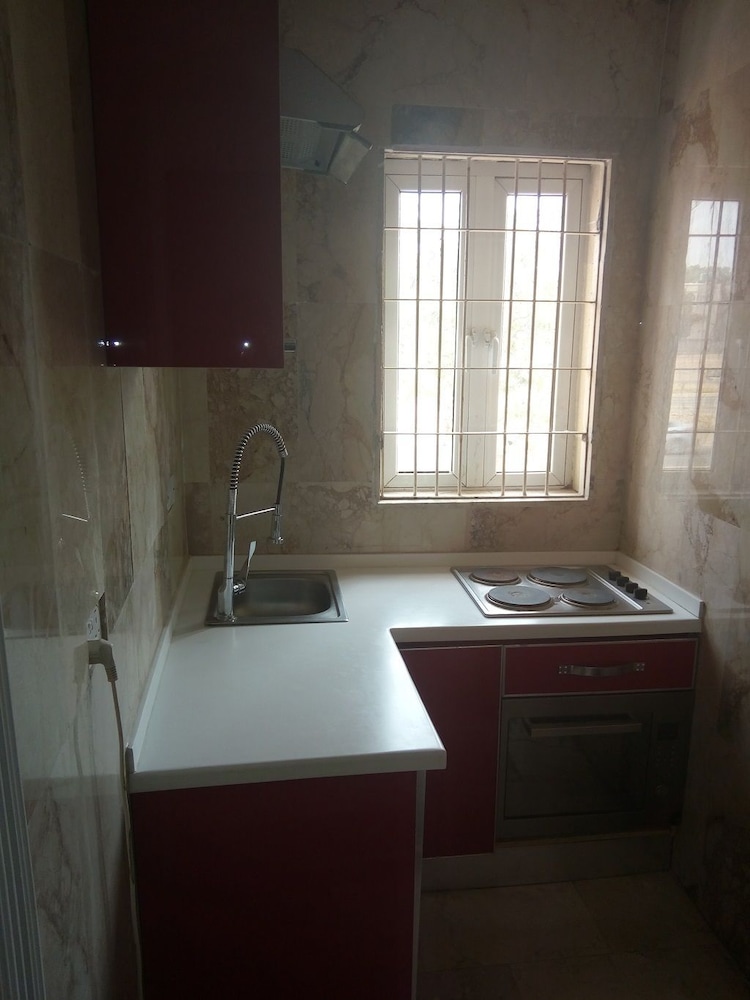 Margaretta Classic Suites And Hotel 14/14