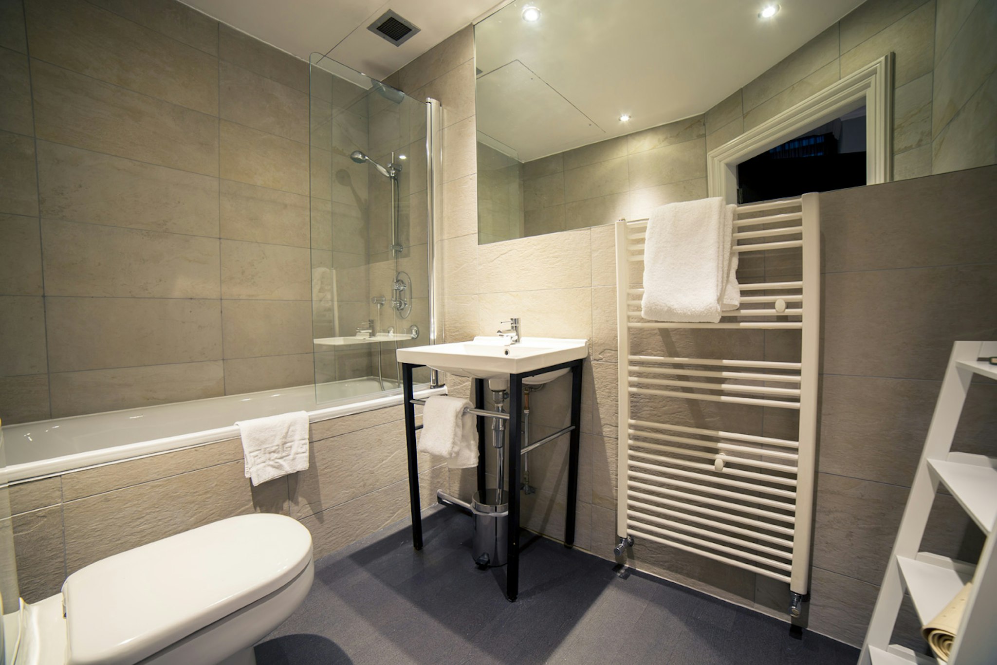 Grey Street Hotel 46/47