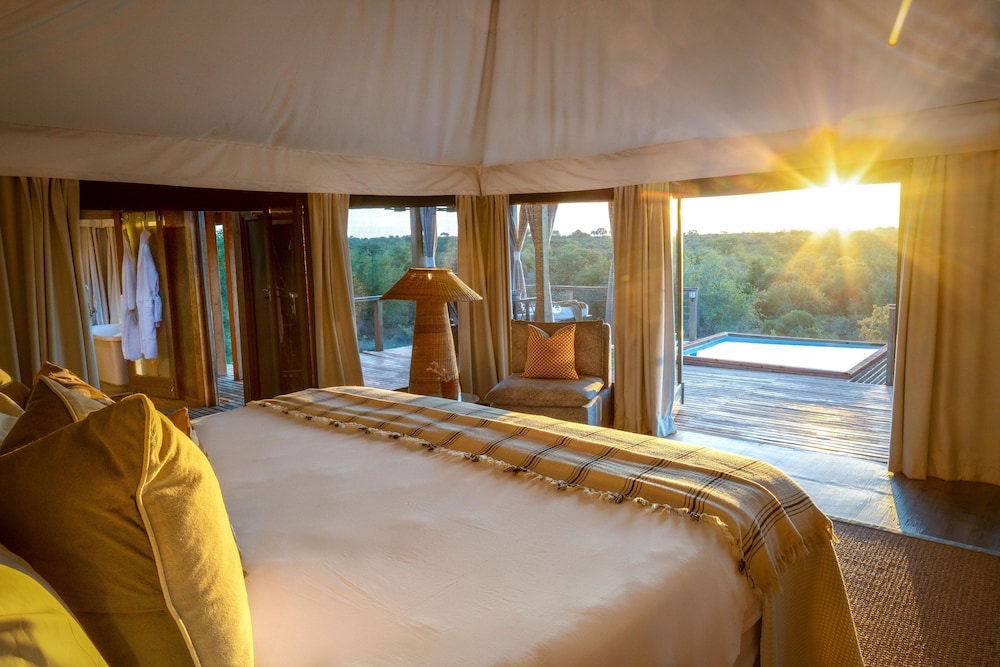 Simbavati Hilltop Lodge 12/50