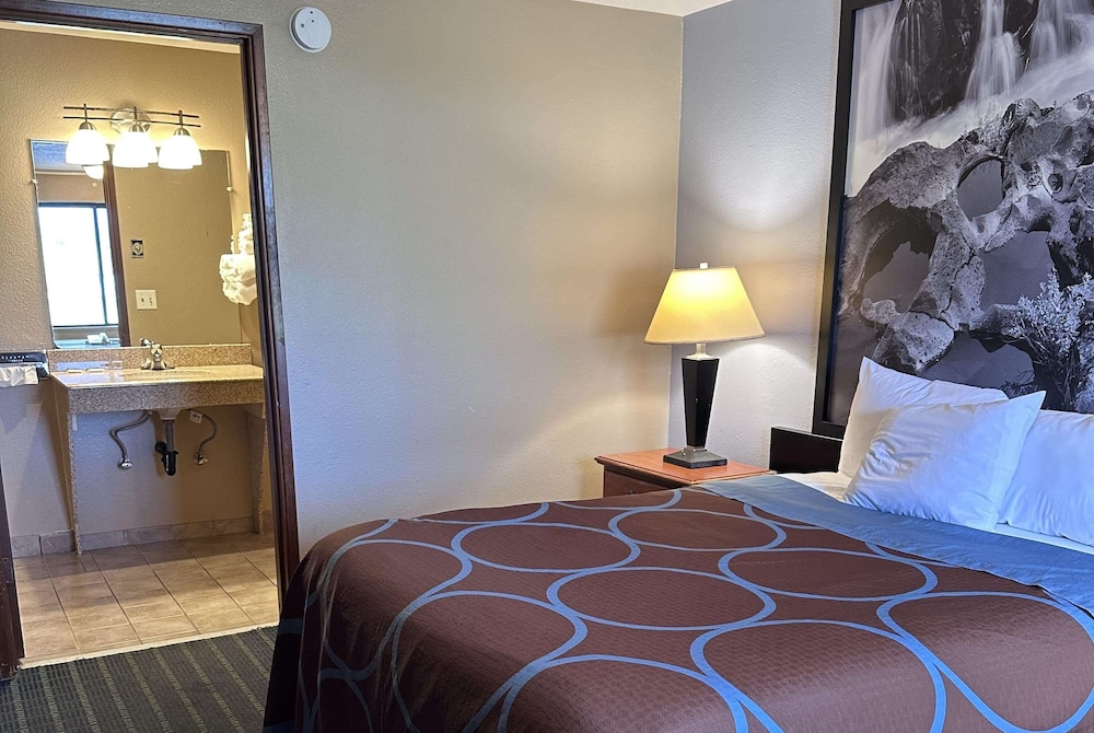 Super 8 by Wyndham Vancouver East 39/51
