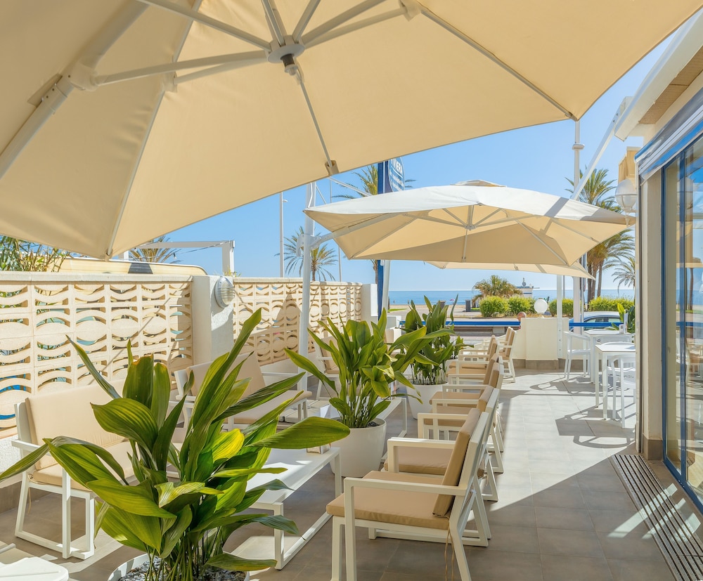 RH Riviera - Adults Only 13/34