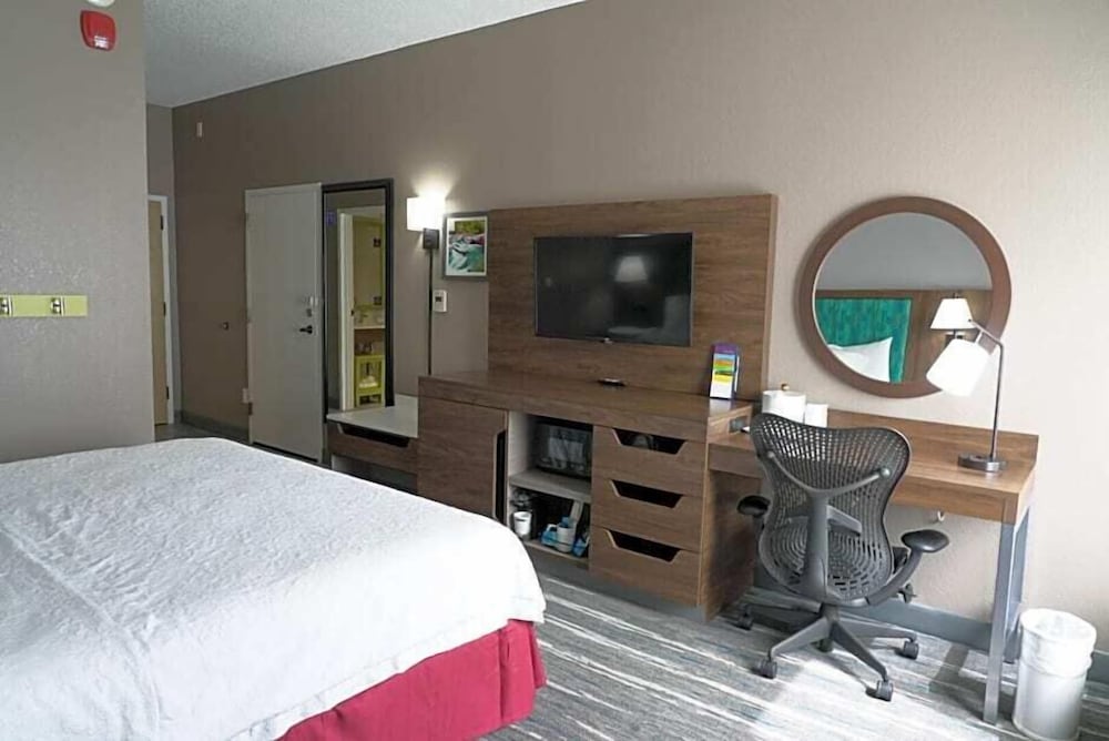 Hampton Inn Bentonville-Rogers 22/50