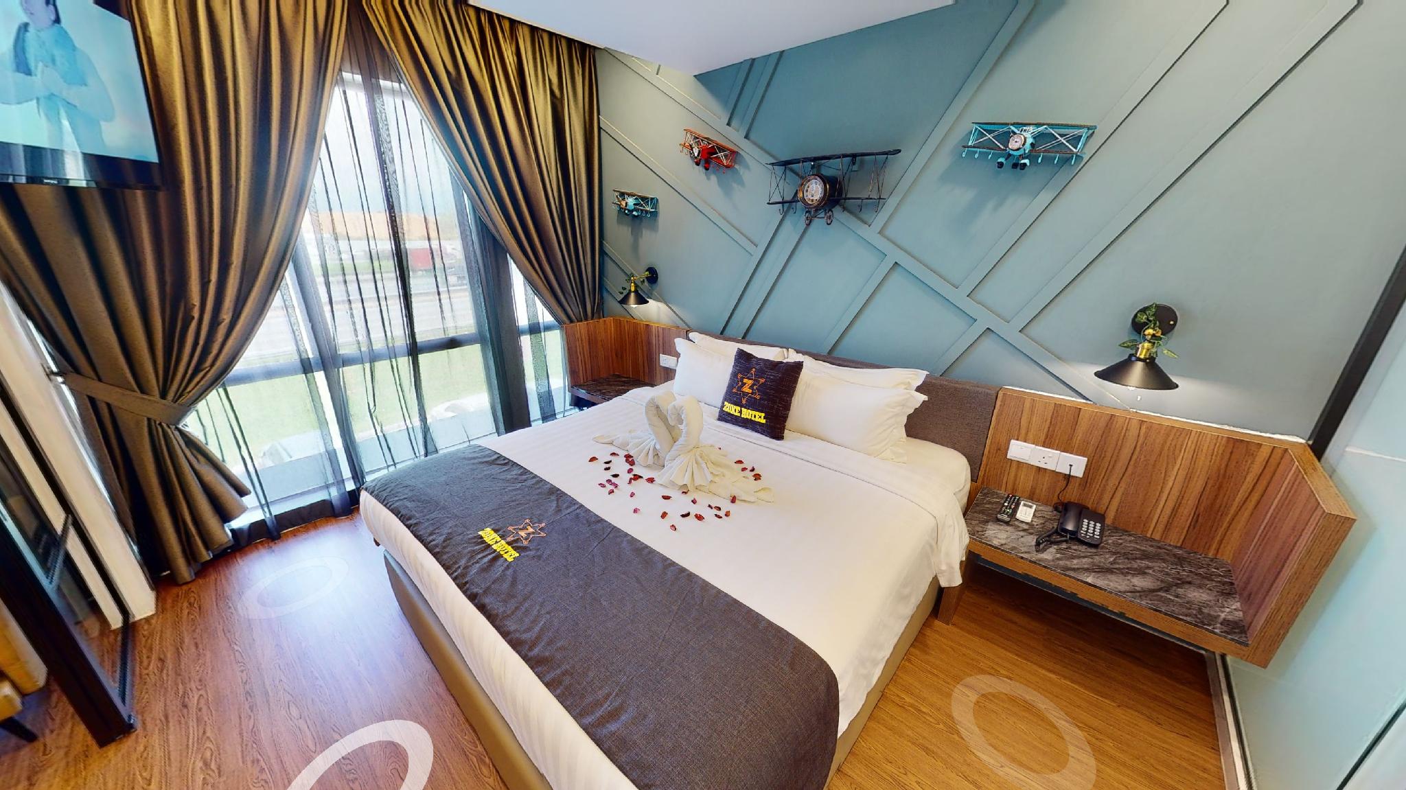 Superior, Suite, King Bed, Sofa
