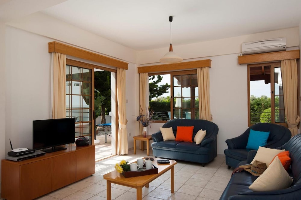 Panareti Coral Bay Resort 33/68