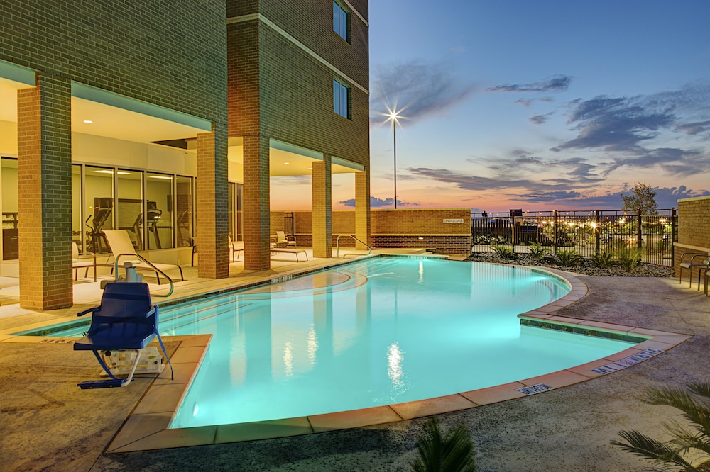 COURTYARD by MARRIOTT DALLAS CARROLLTON 18/49
