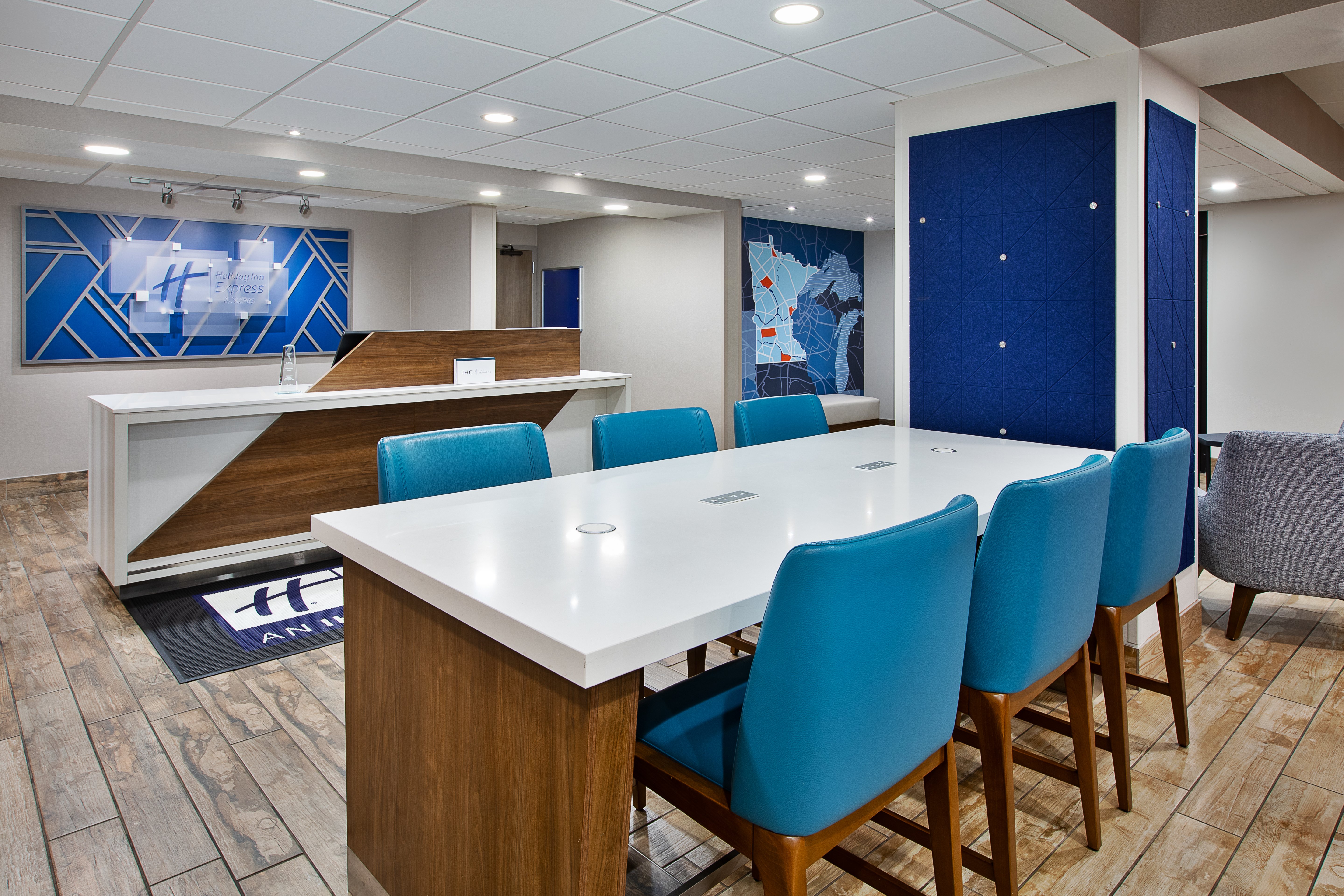 Holiday Inn Express And Suite Eden Prairie Minneapolis 52/57